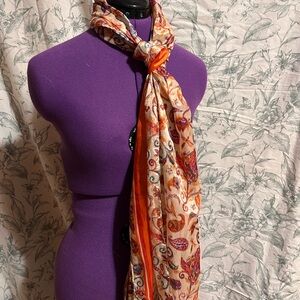 Elegant Paisley Scarf in Orange and Cream